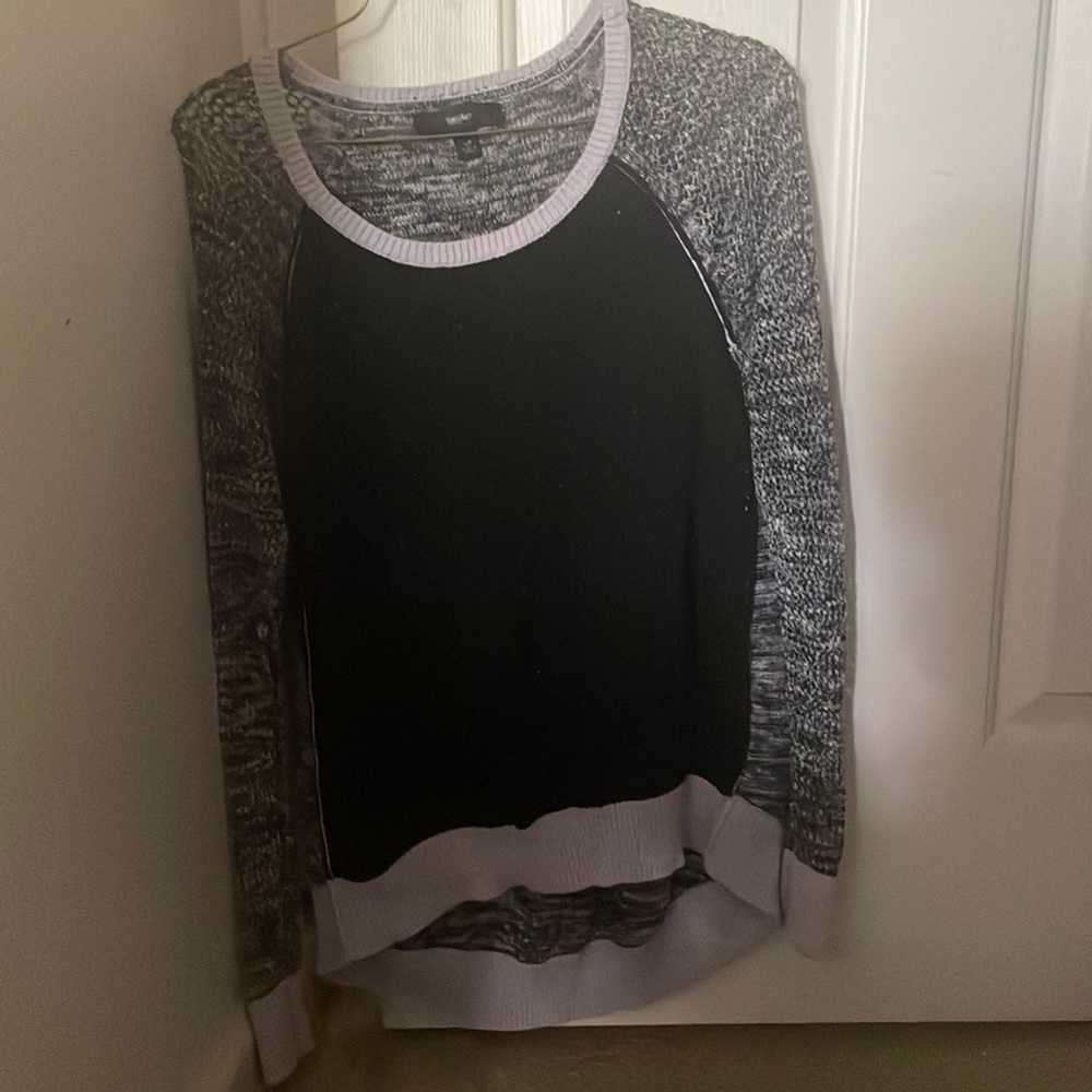 Mossimo knit sweatshirt